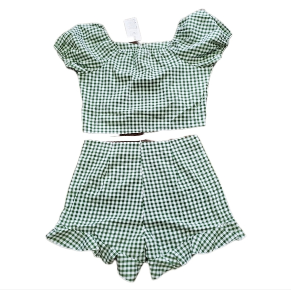 Gingham 2Pc Crop Top & Ruffle Short Set Size Medium - Picture 1 of 14